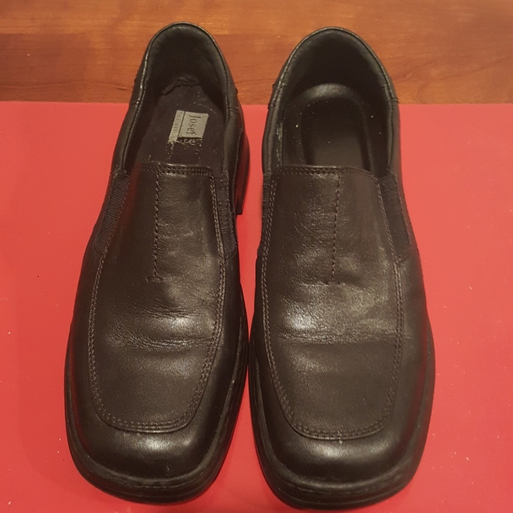14:09 - Josef Seibel Dark Brown Loafers